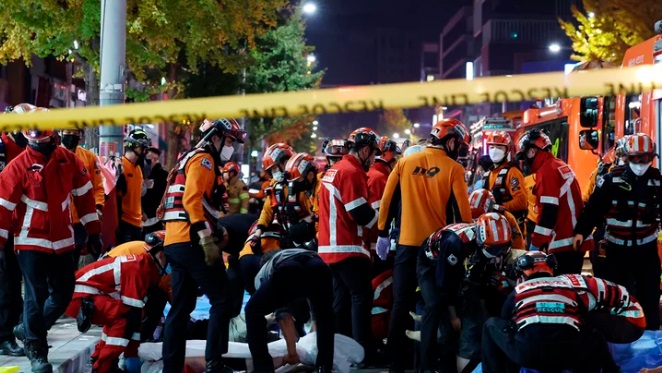 EN COREA DEL SUR | Al menos 59 muertos y más de 150 heridos fue el saldo de una estampida en una fiesta de Halloween +VIDEO