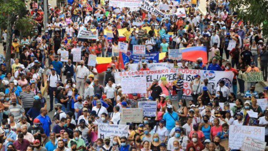 Continúan el llamado a marchar este 1May para exigir "derechos laborales y salarios dignos"