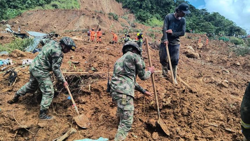 VIDEO: Así fue el trágico deslizamiento de tierra que dejó más de 30 muertos en Colombia